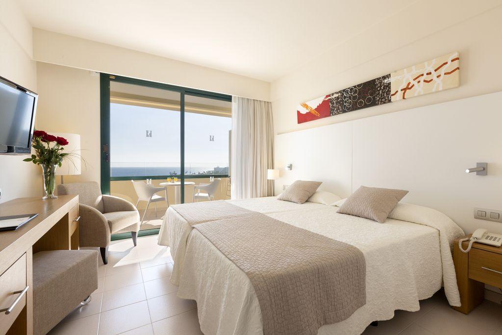 Hotel Marfil Playa 4*